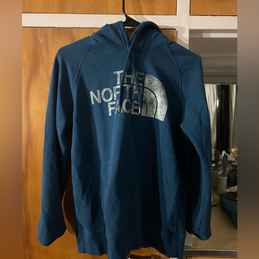 Selling Northface hoodie